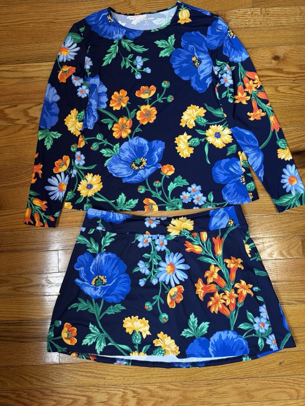 Lands’ End Women’s M Petite 10-12 Floral 2 Piece Swimsuit Long Sleeve Swim Skirt